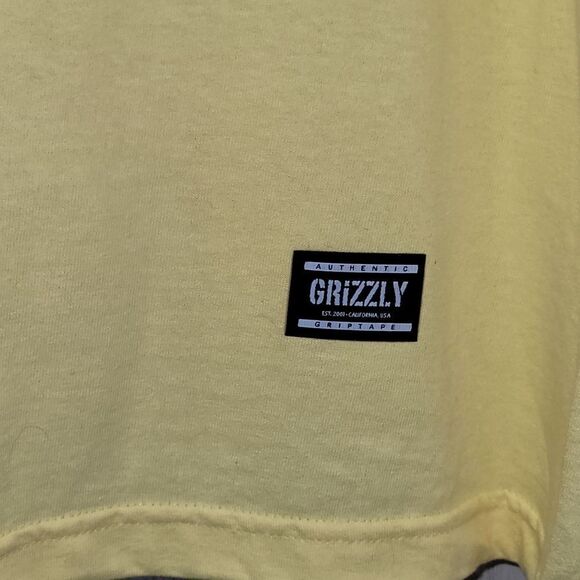 NWOT Grizzly T Shirt - Picture 8 of 9